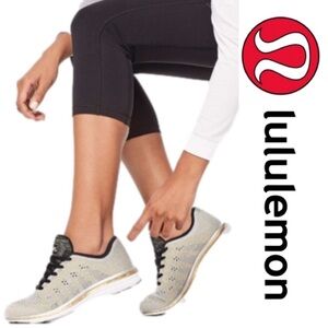 Lululemon Womens TechLoom Pro Shoe *Metallic